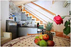 Отель Apartment Villa Liliput  Каштел Камбеловац
